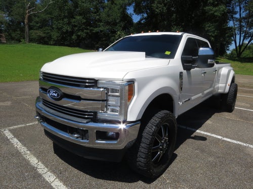 2017 Ford Super Duty F-350 DRW Lariat