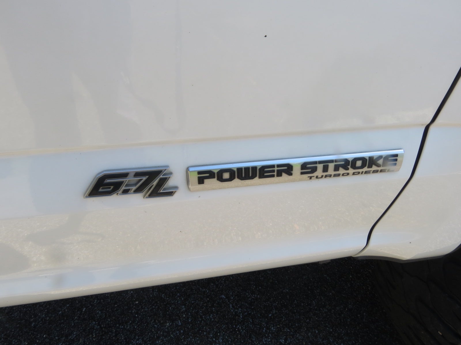 2017 Ford Super Duty F-350 DRW Lariat
