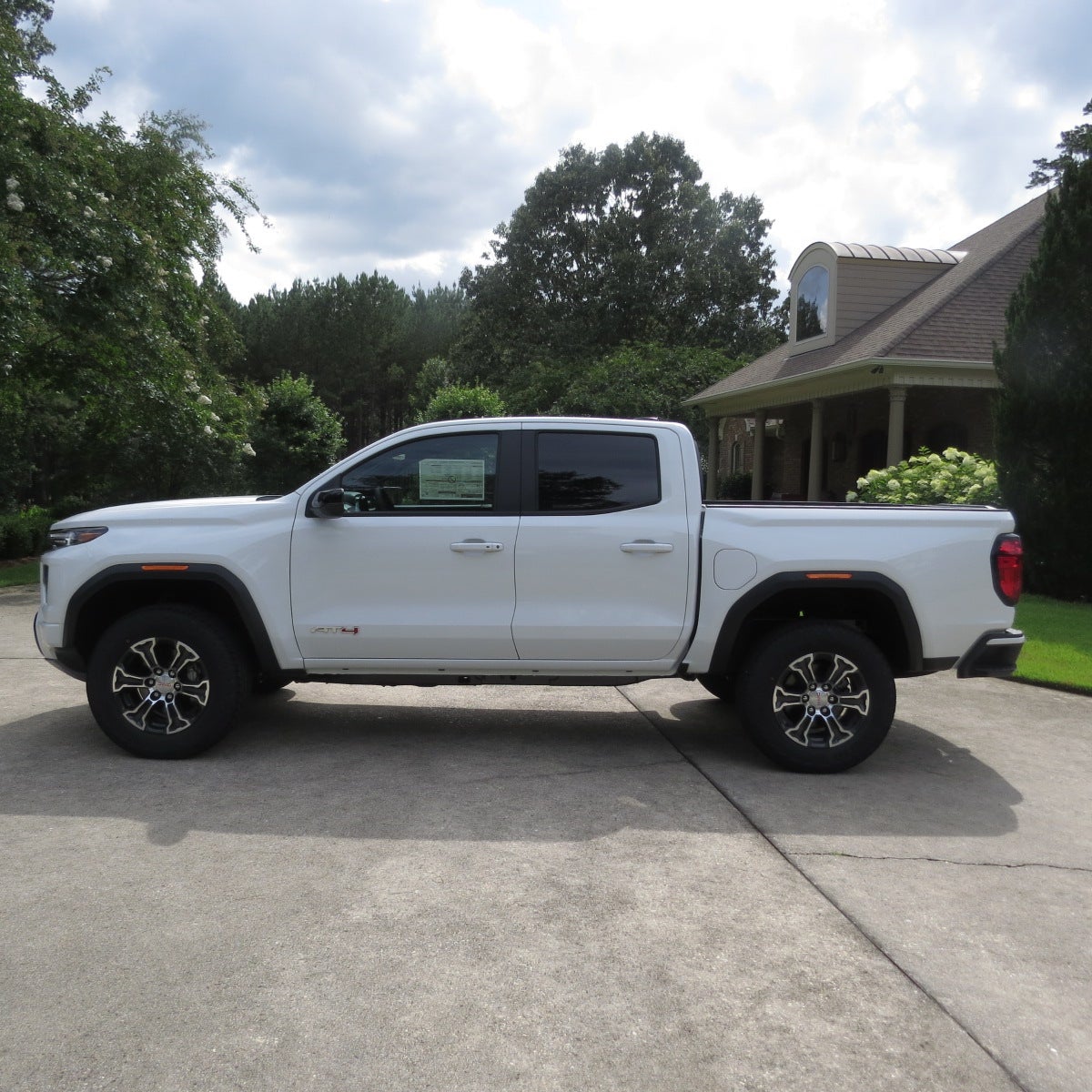 2026 GMC Canyon AT4